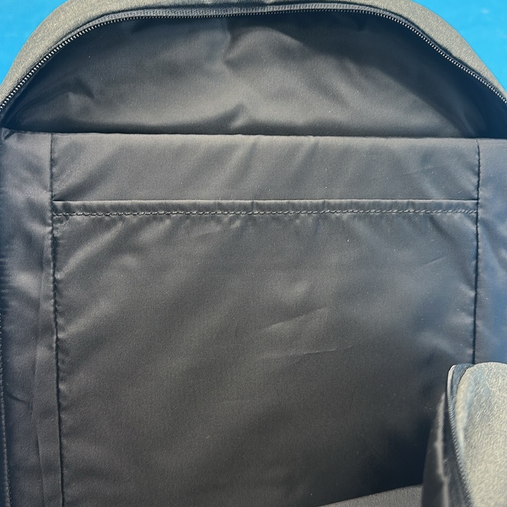 Case Logic backpack - Picture 4 of 5